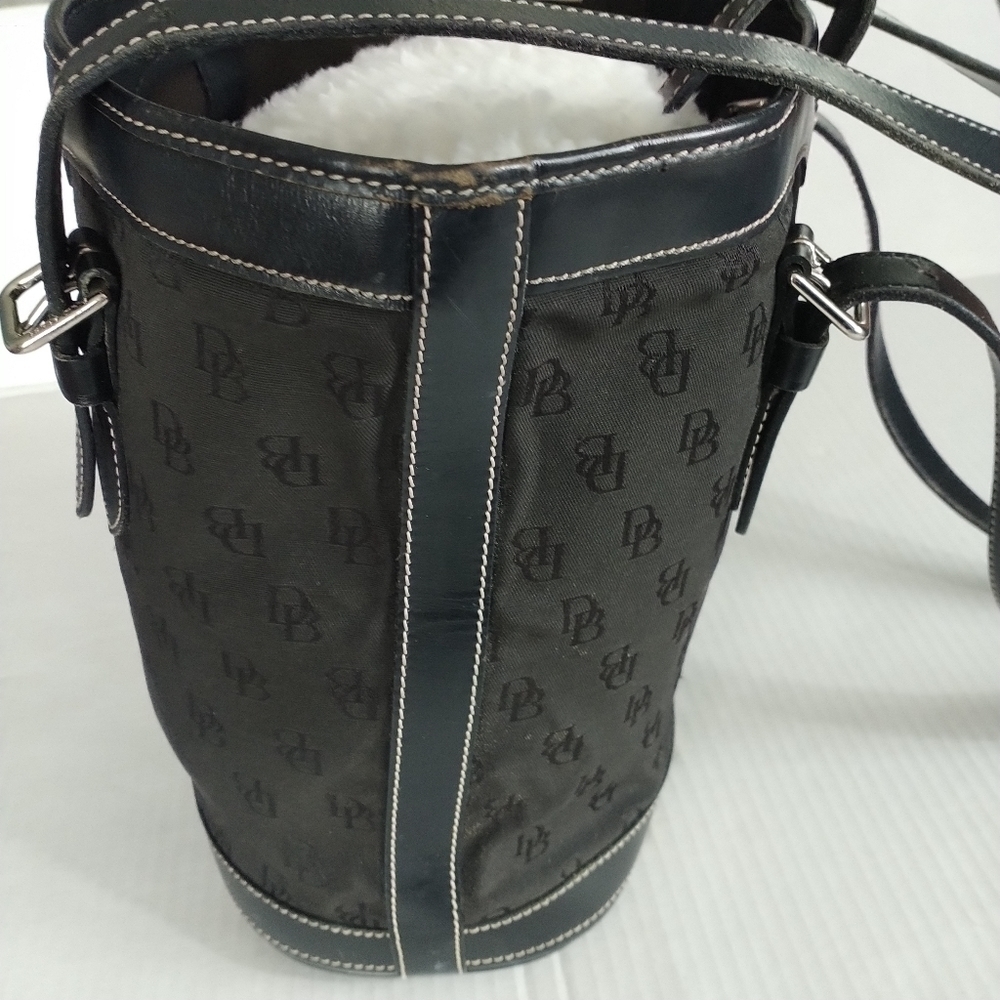 Dooney and Bourke Vintage Cabriolet Bucket Bag Black - Picture 3 of 14